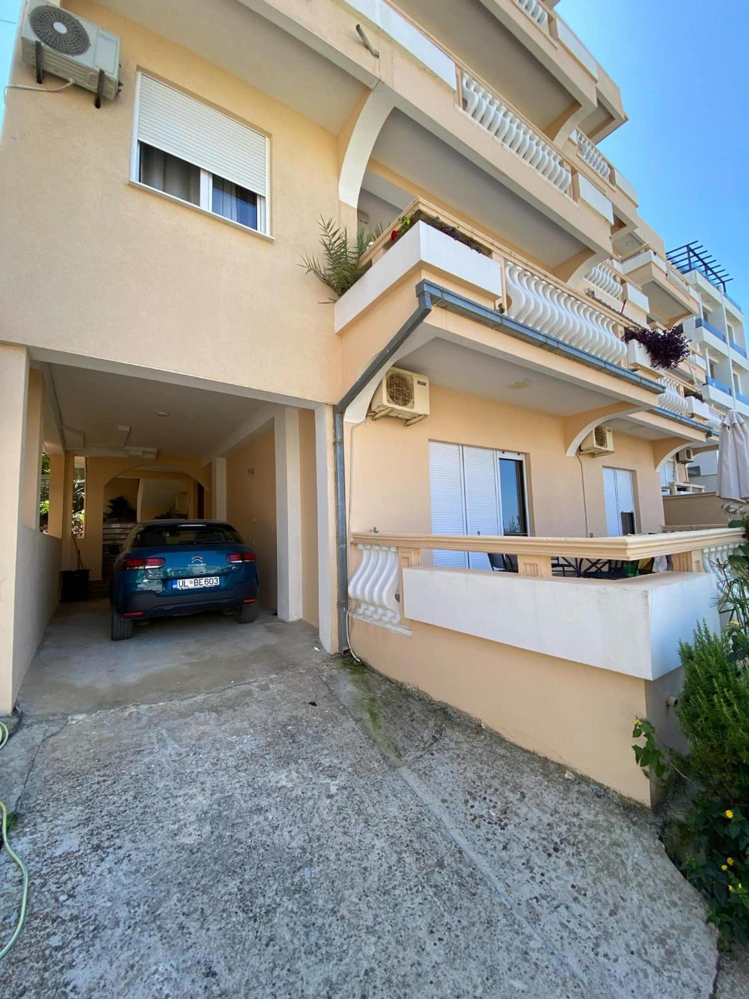 Dragovoja Lux Apartments & Rooms 울친 외부 사진