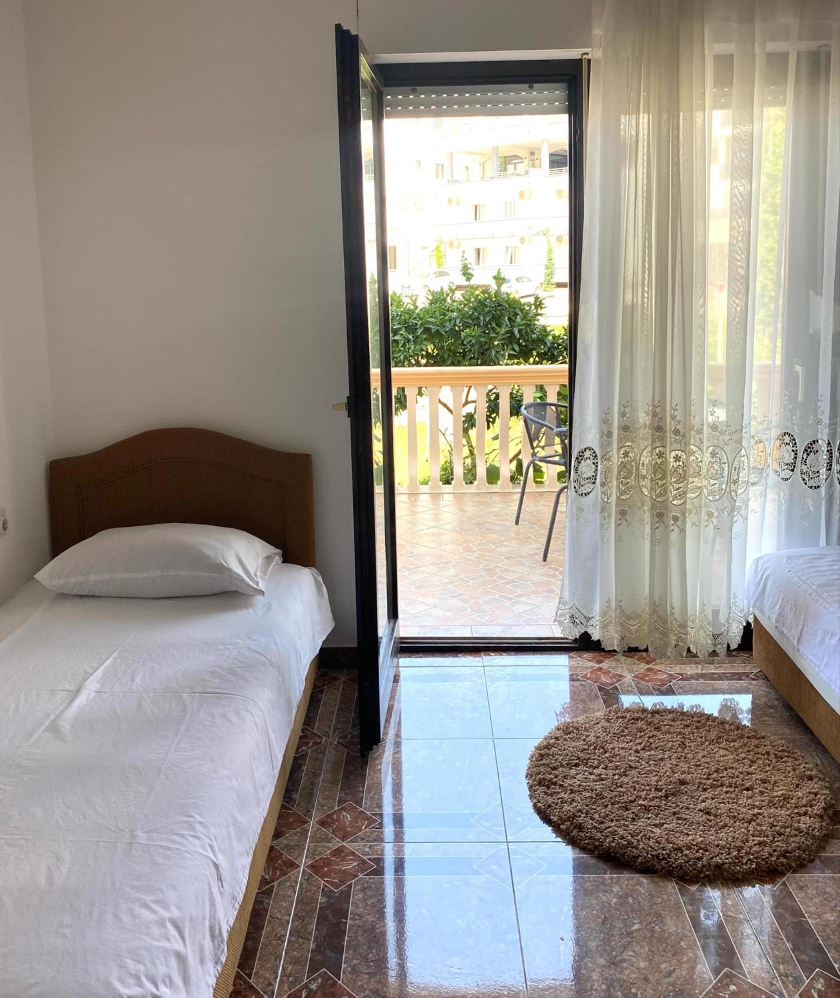 Dragovoja Lux Apartments & Rooms 울친 외부 사진