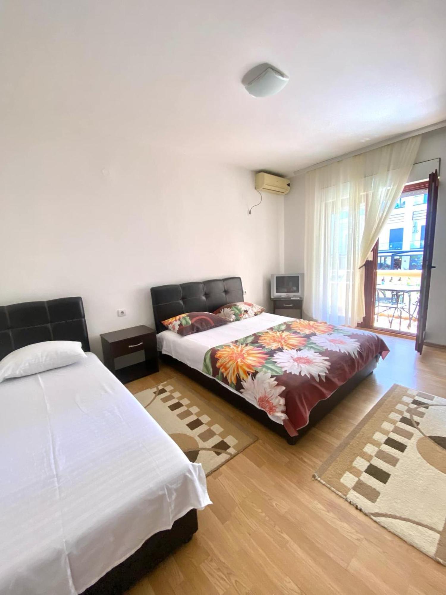 Dragovoja Lux Apartments & Rooms 울친 외부 사진