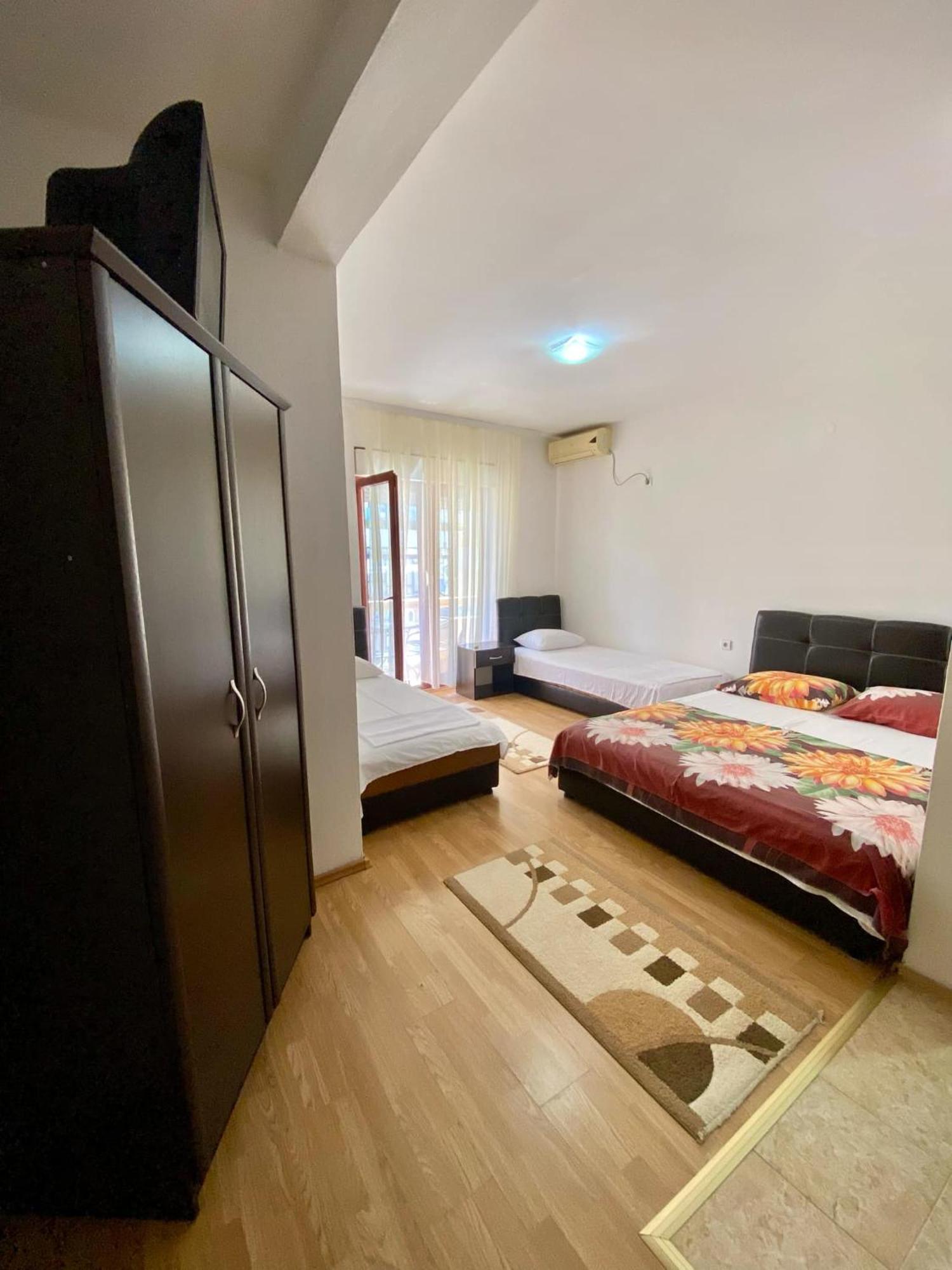 Dragovoja Lux Apartments & Rooms 울친 외부 사진