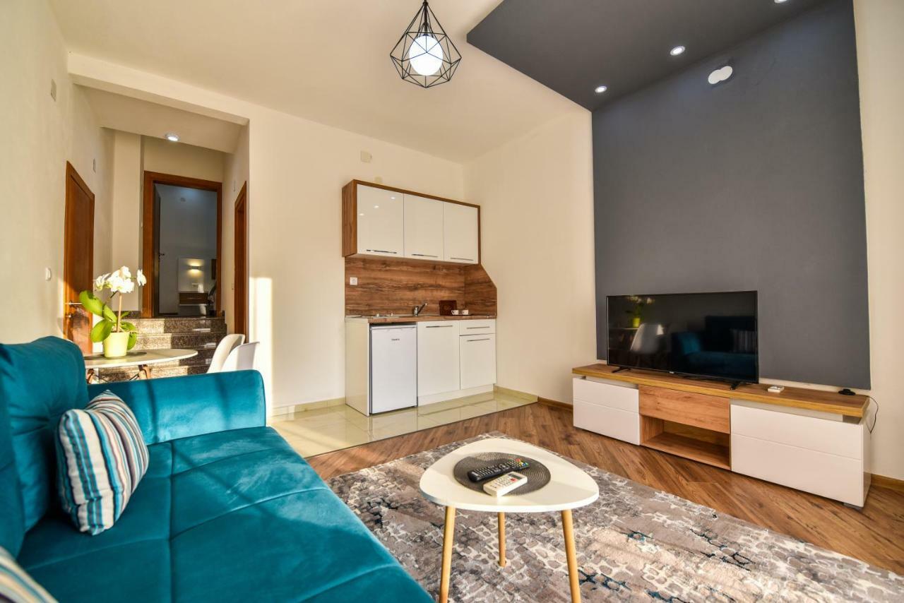 Dragovoja Lux Apartments & Rooms 울친 외부 사진