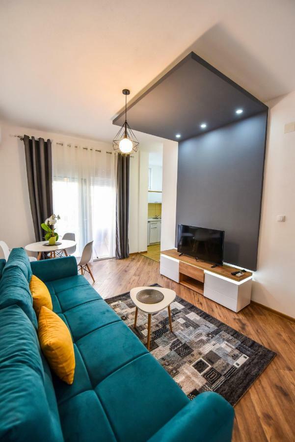 Dragovoja Lux Apartments & Rooms 울친 외부 사진