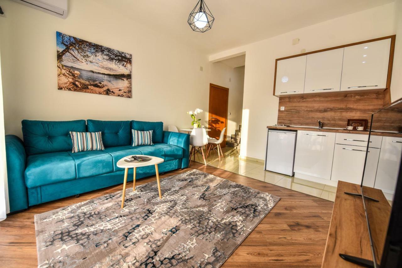 Dragovoja Lux Apartments & Rooms 울친 외부 사진