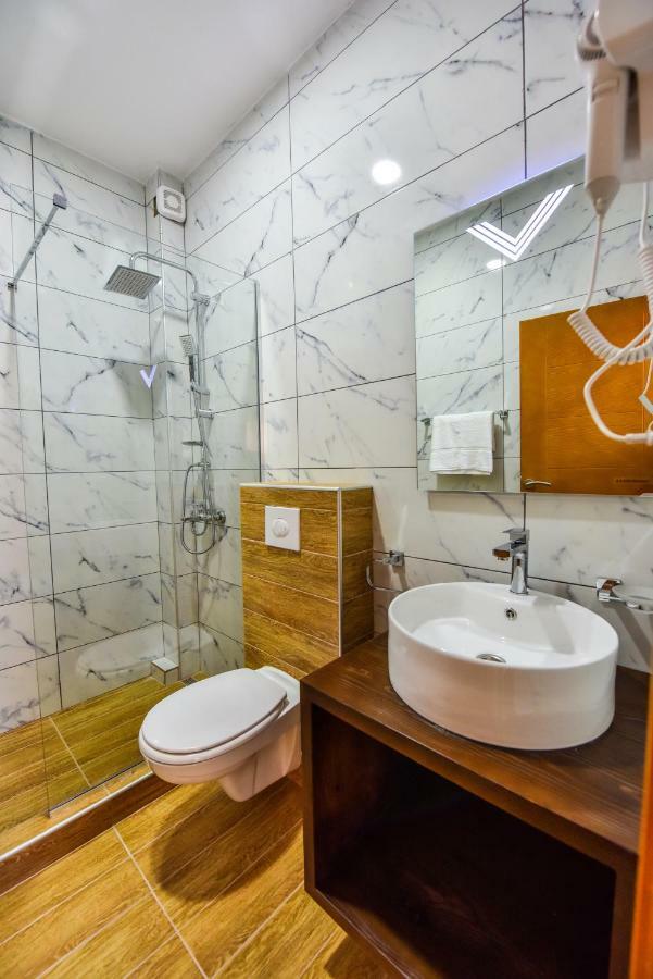 Dragovoja Lux Apartments & Rooms 울친 외부 사진