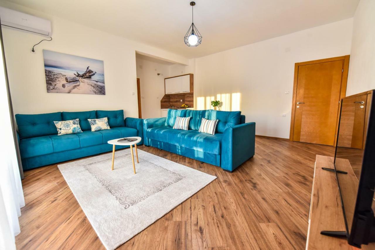 Dragovoja Lux Apartments & Rooms 울친 외부 사진