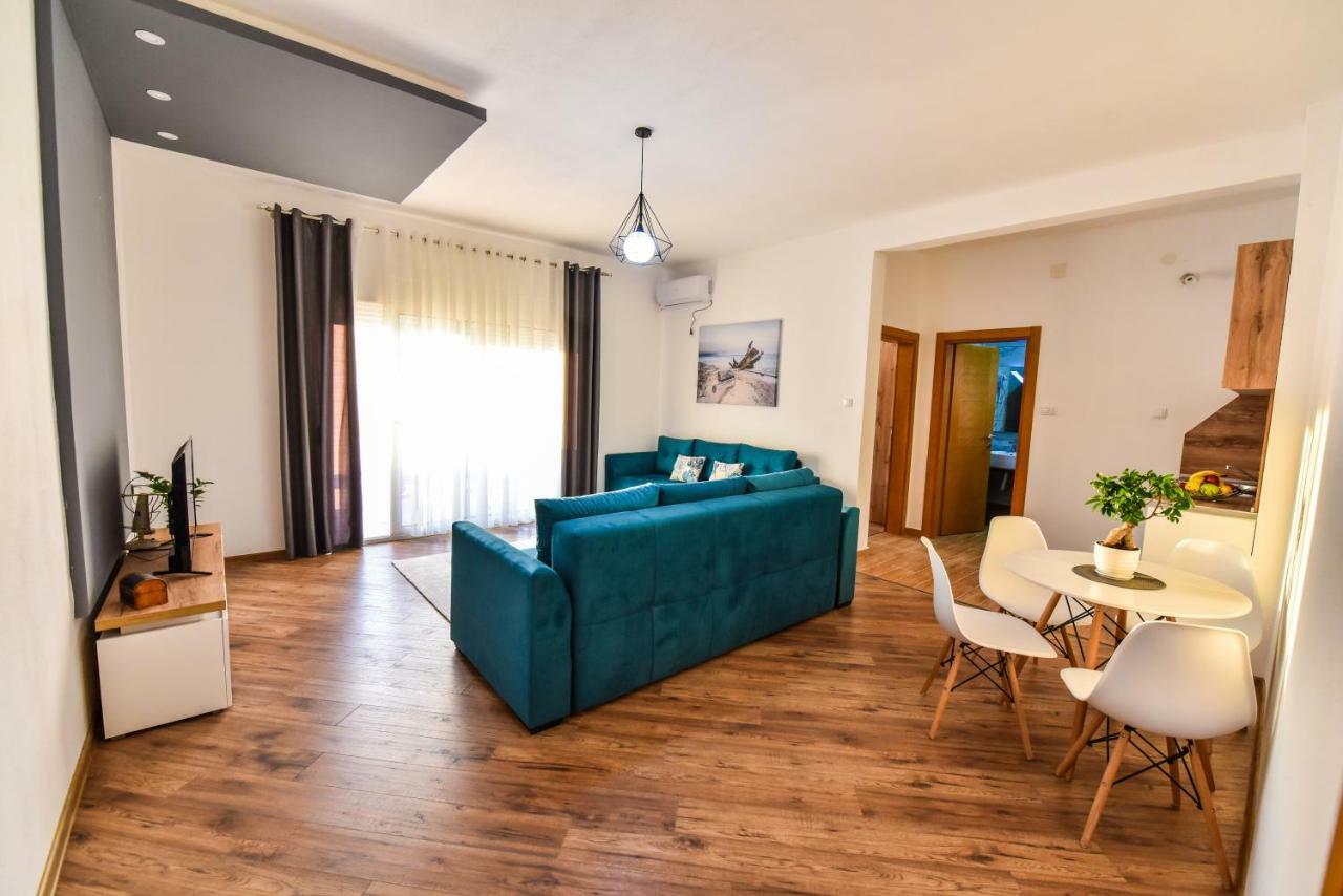Dragovoja Lux Apartments & Rooms 울친 외부 사진